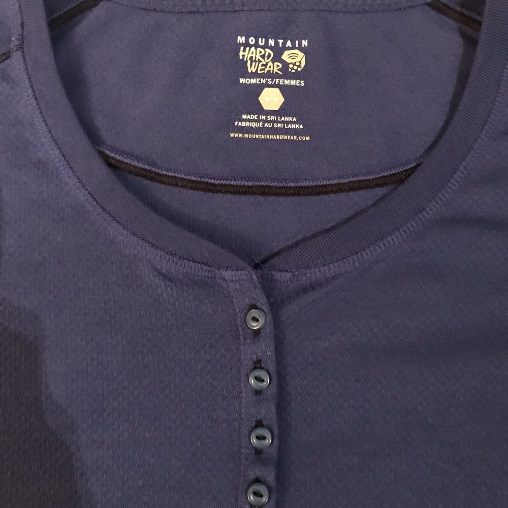 Mountain Hardwear fitness shirt